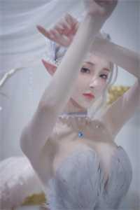 全 女儿摔死时,老公在哄青梅开心